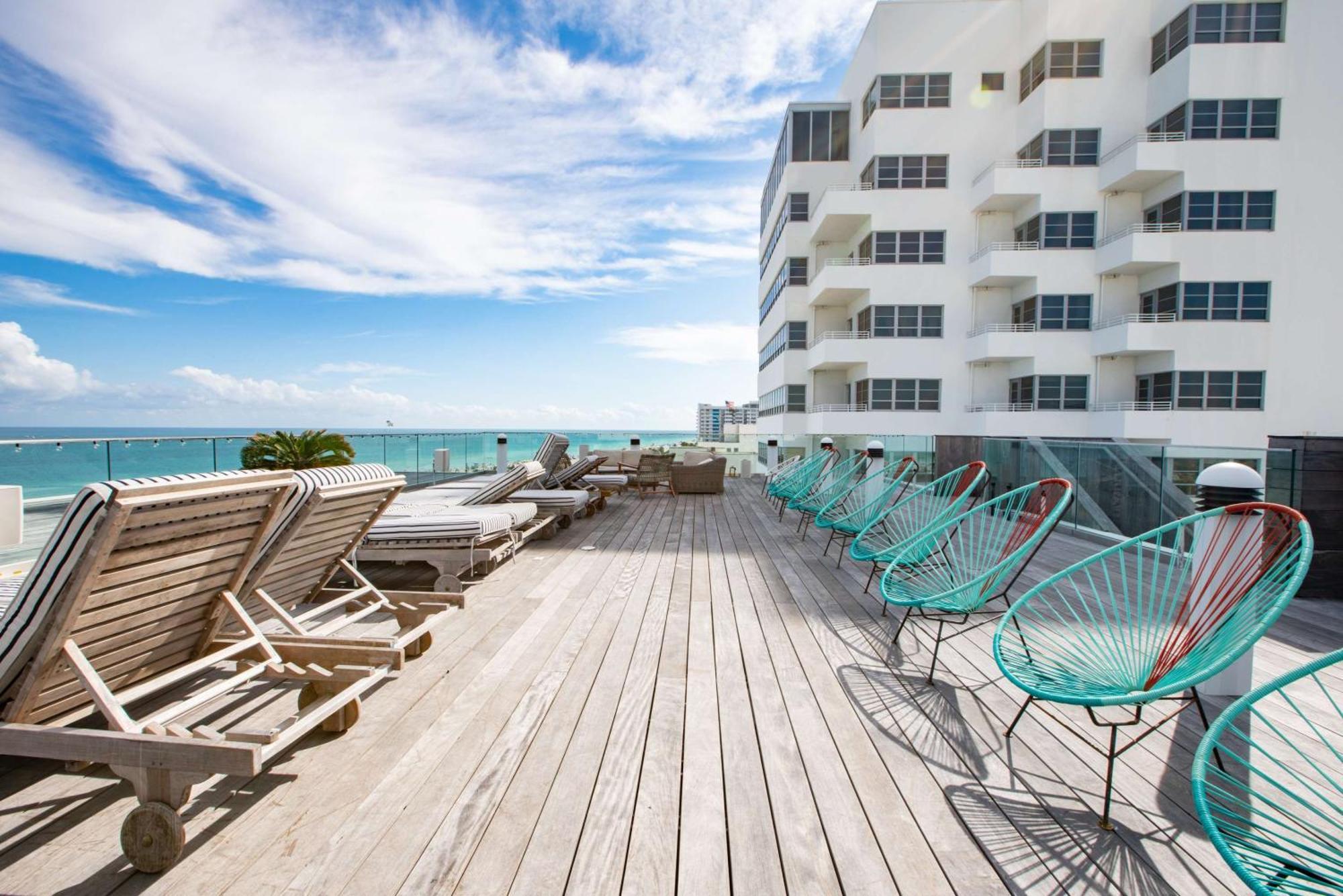 Nautilus Sonesta Miami Beach Exterior foto Rooftop pool at the SLS Brickell