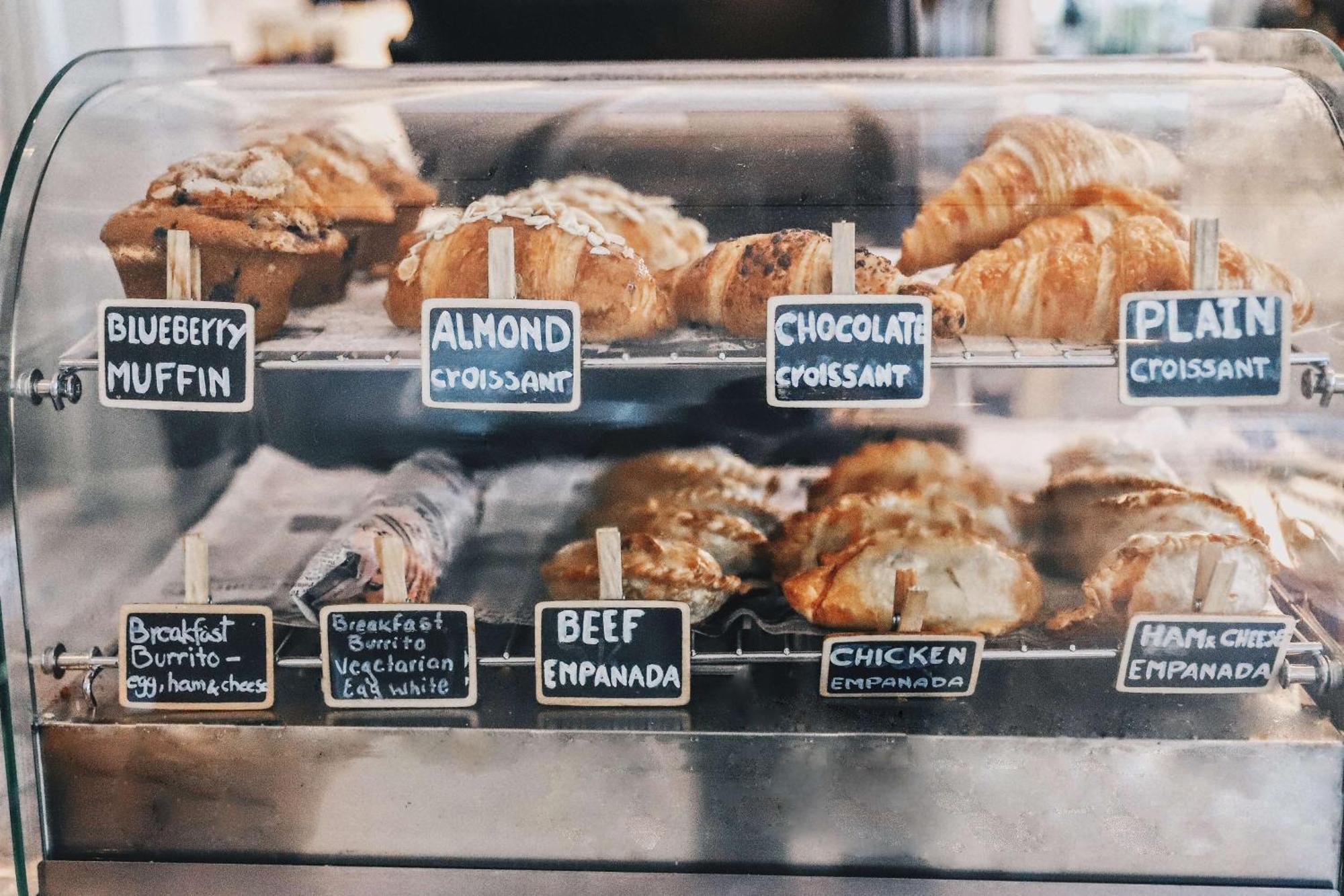 Nautilus Sonesta Miami Beach Exterior foto Bakery items